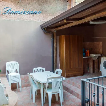 Appartement Casa Turistica Domiziano *